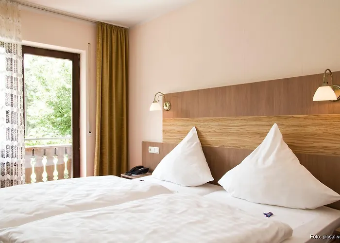 & Ohrnbachtal 3* Weilbach