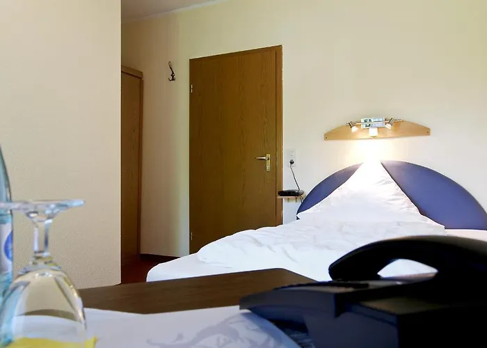 Hotel & Ohrnbachtal Weilbach