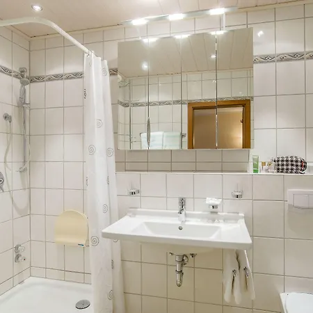 & Ohrnbachtal 3* Weilbach