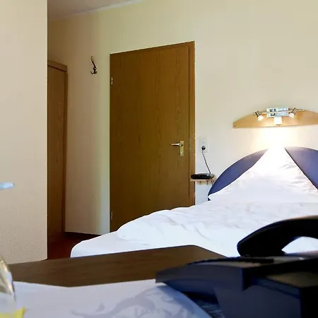 Hotel & Ohrnbachtal Weilbach